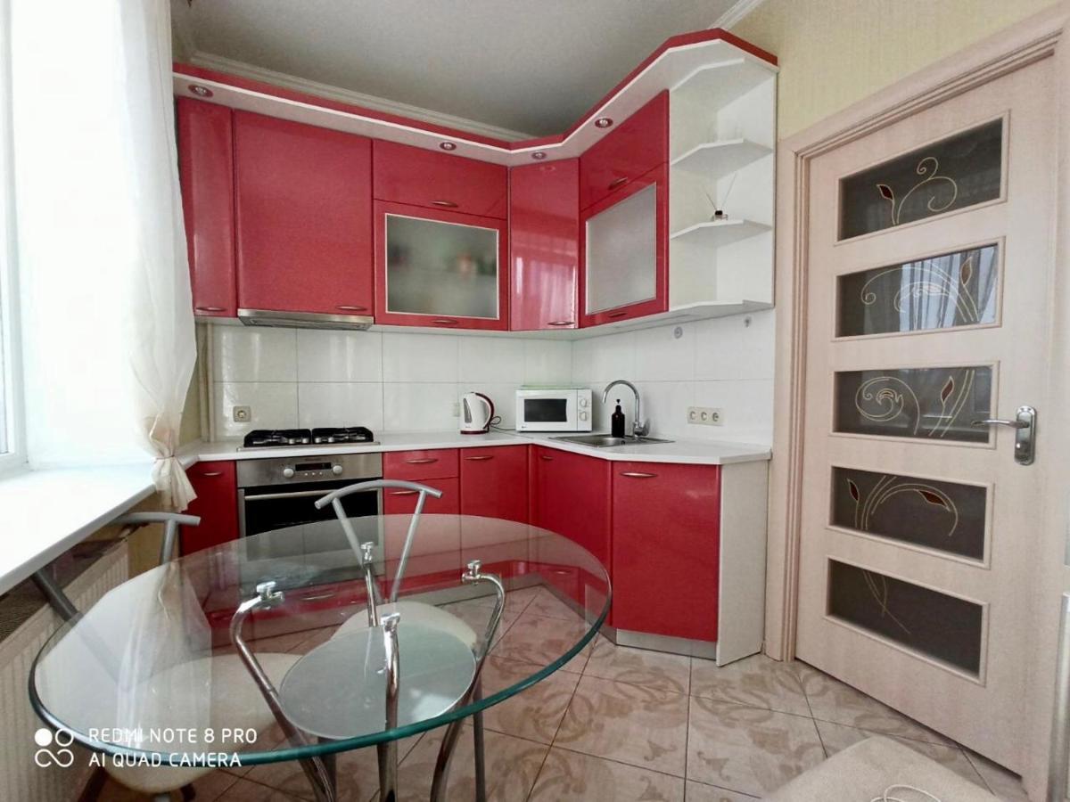 Apartment In The Center Cherkasy Exterior photo